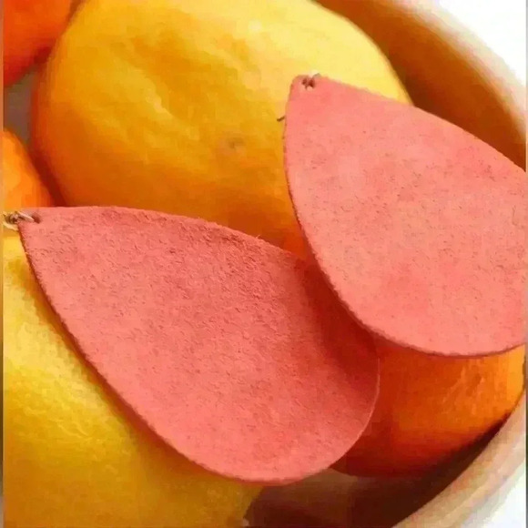 Nickel and suede pink tear drop earrings - Picture 1 of 5